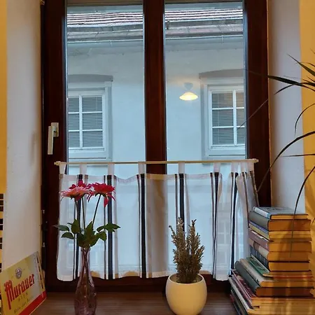 Eckhaus Lägenhet *